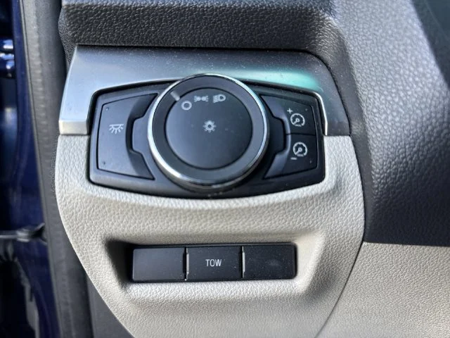 Used 2011 Blue Ford Base image 25