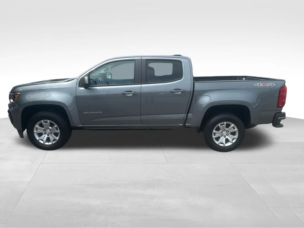 Used 2022 Gray Chevrolet LT image 5
