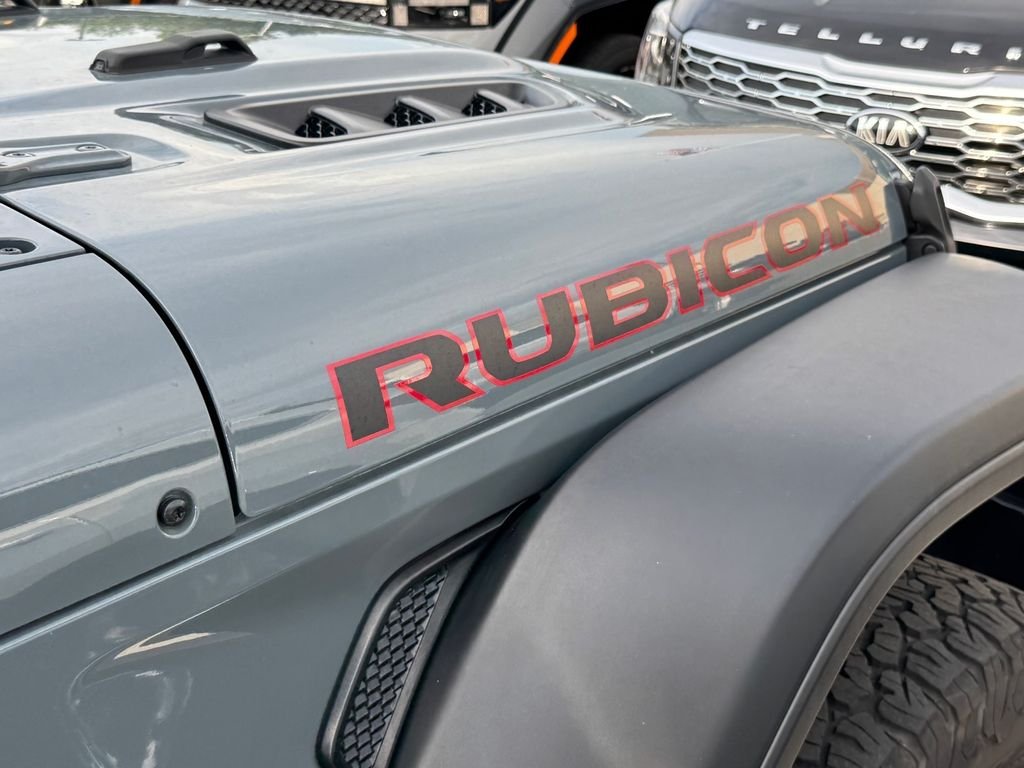 Used 2025 Gray Jeep Rubicon image 17