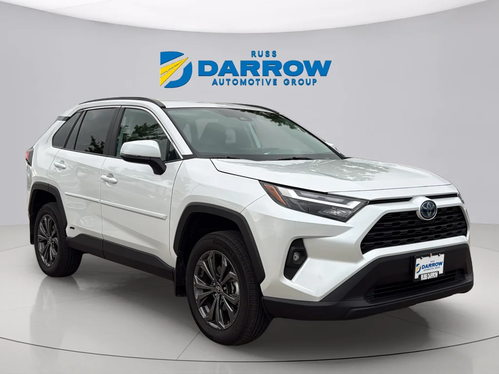 Used 2024 Beige Toyota XLE Premium image 7