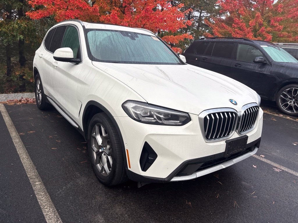 Used 2023 Alpine White BMW xDrive30i image 3