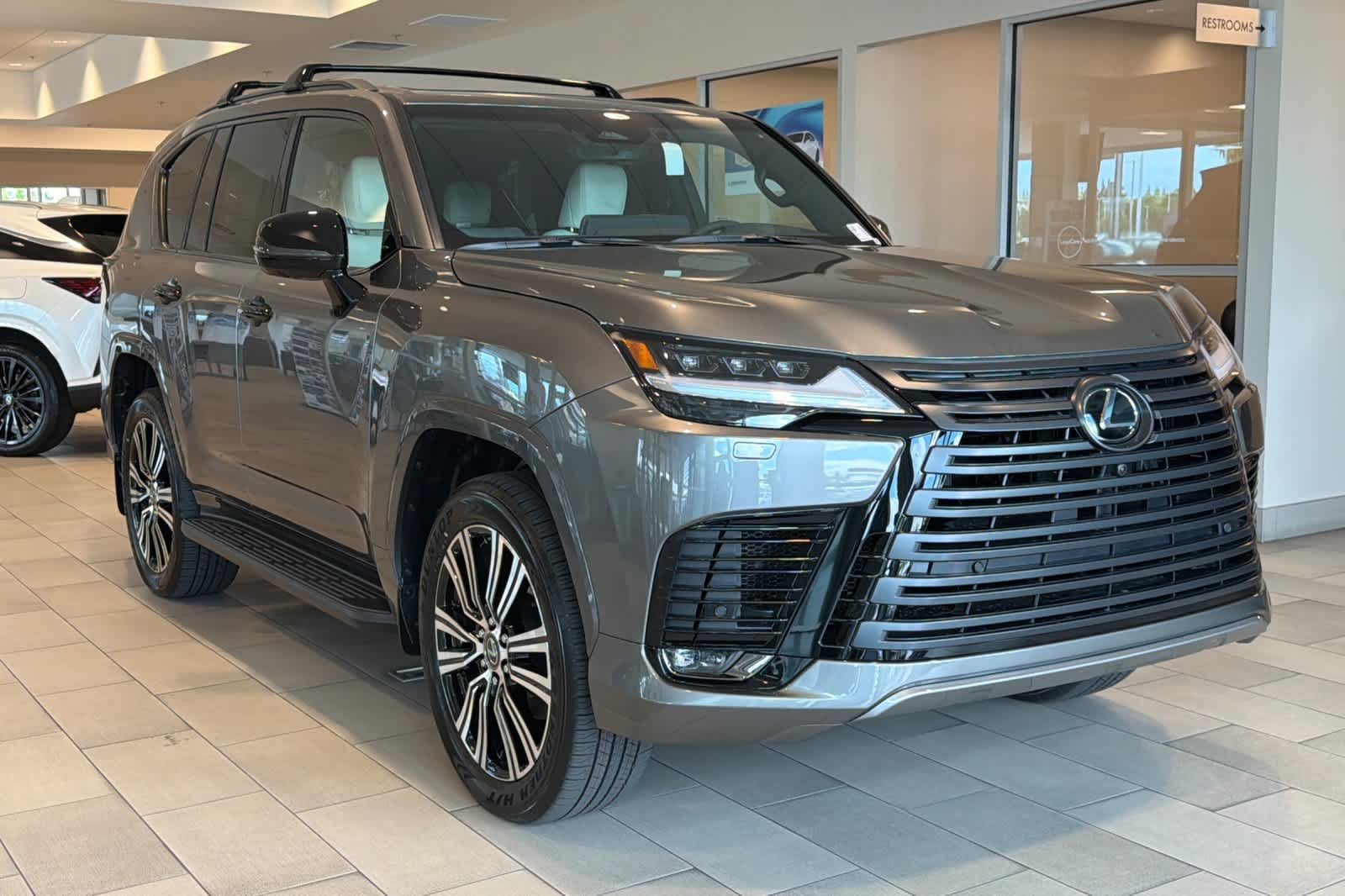 2026 Lexus LX 600 Luxury - Photo 5