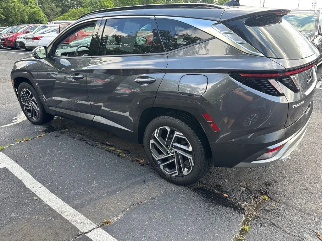 Used 2025 Titanium Gray Hyundai Limited image 6