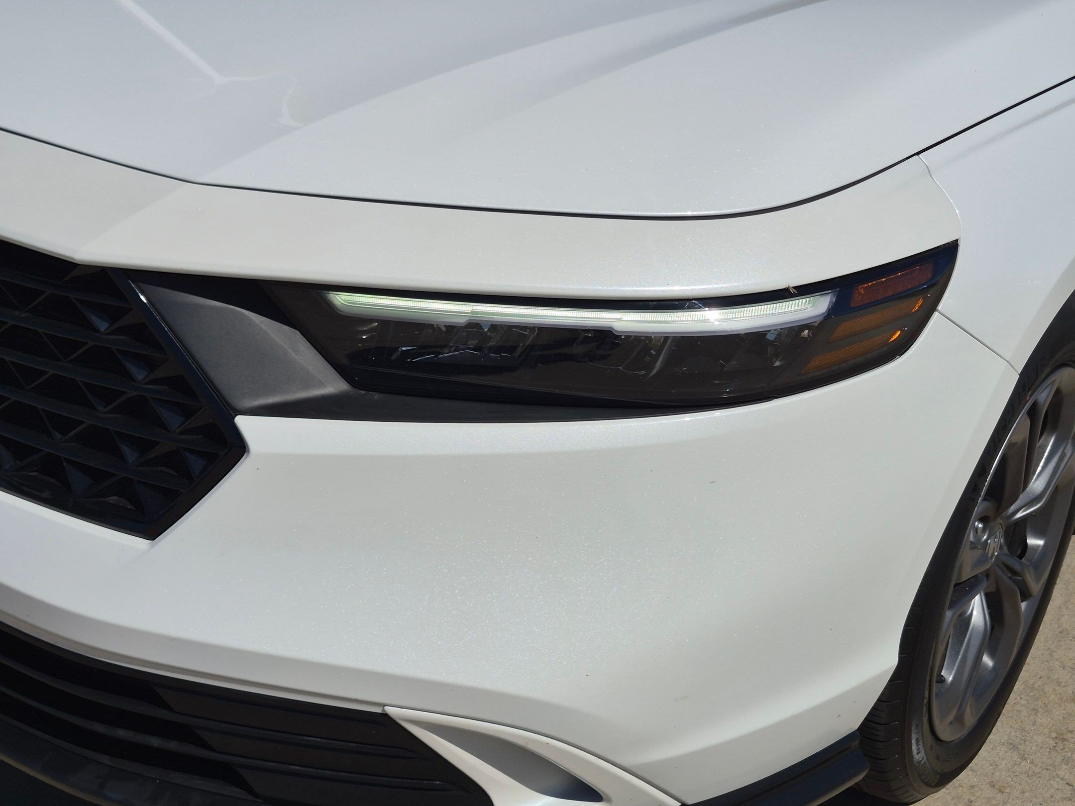Certified Used 2023 Platinum White Pearl Honda EX image 11