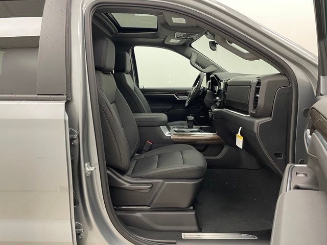 New 2026 Sterling Gray Metallic Chevrolet RST image 17