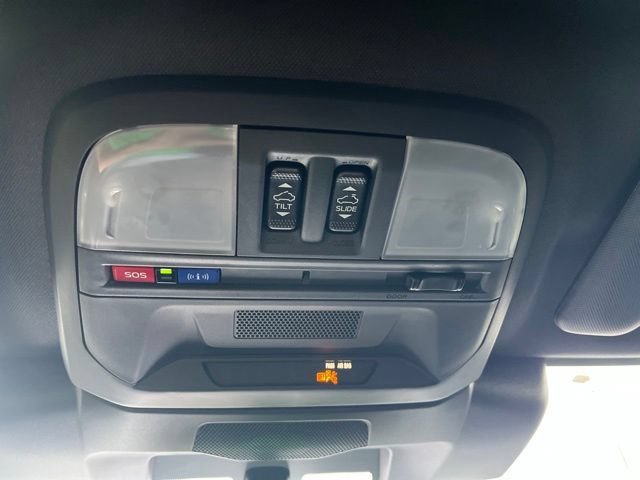 Used 2022 White Subaru GT image 14