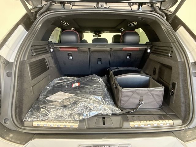 New 2026 Borasco Grey Land Rover Dynamic SE image 28