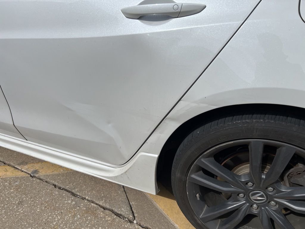 Used 2019  Acura 2.4L Technology Pkg w/A-Spec Pkg image 4