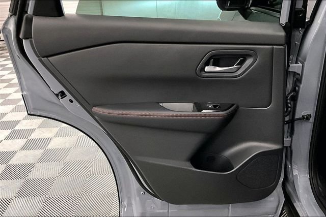 New 2026 Boulder Gray Pearl Nissan Rock Creek image 32