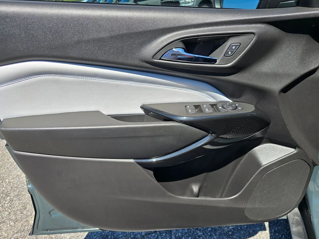 Used 2025 Gray Chevrolet LT image 44