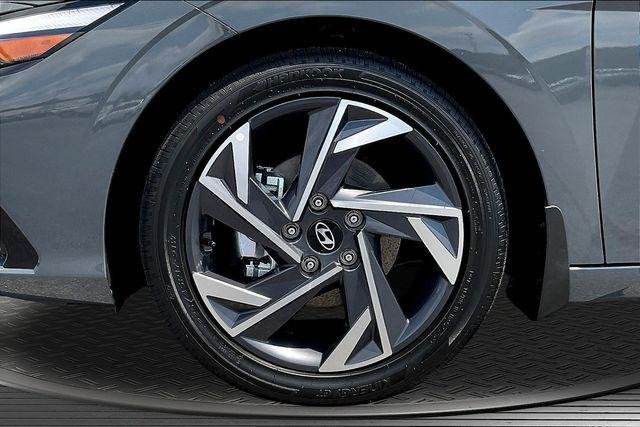 New 2026 Gray Hyundai Limited image 13