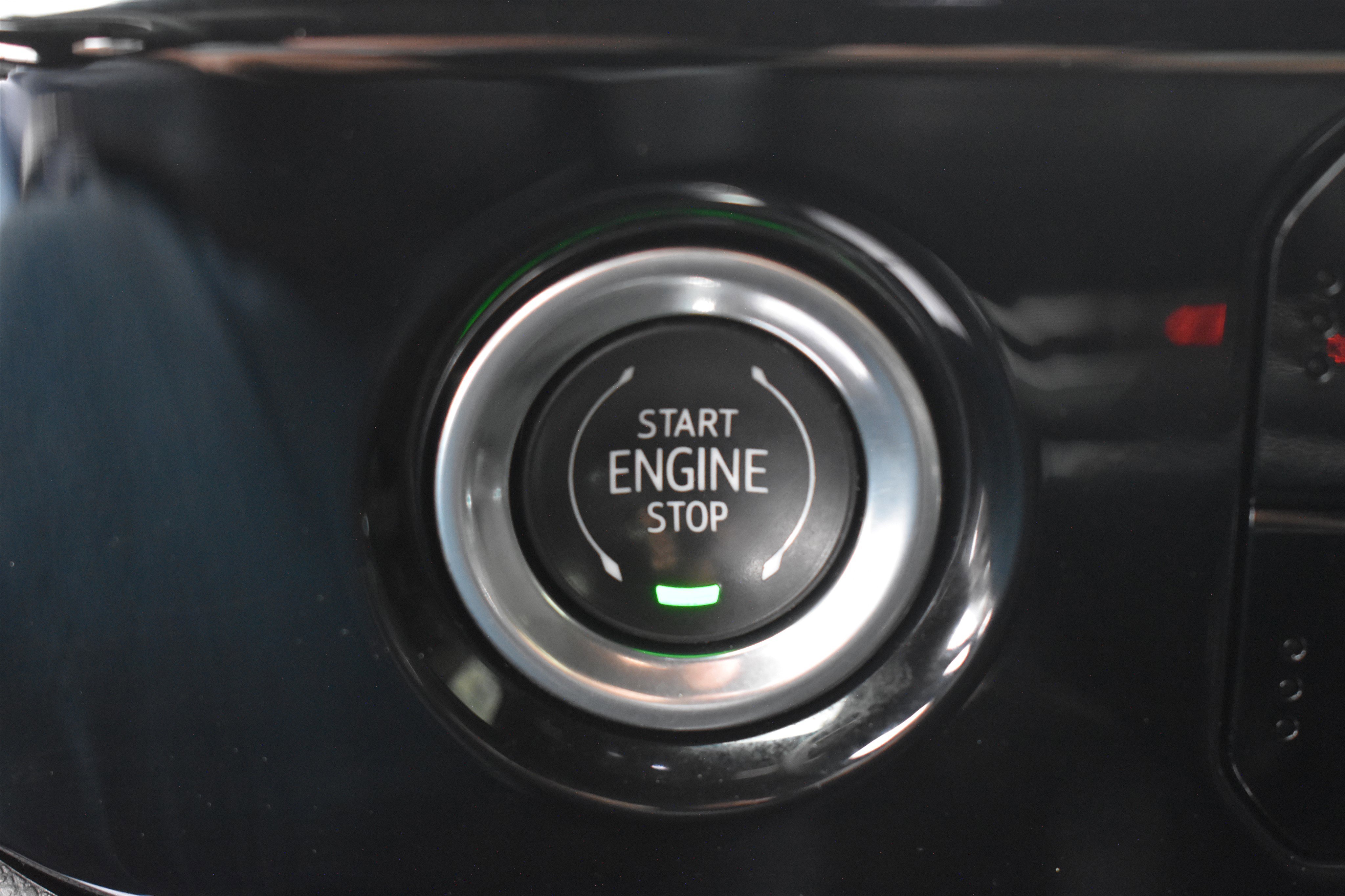 Used 2024 Summit White Chevrolet RST image 29