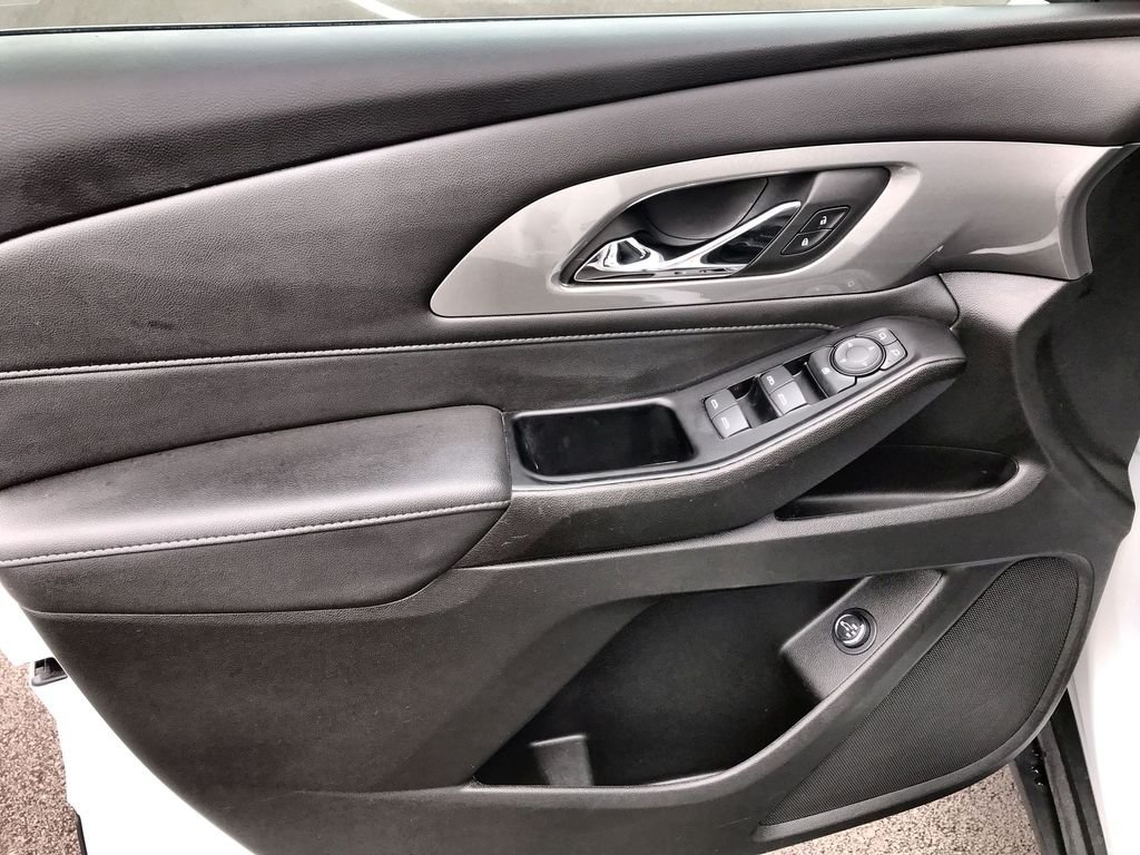 Used 2023 Summit White Chevrolet LT image 13