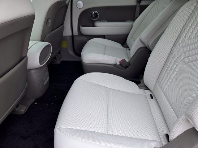 New 2026 White Hyundai Blue SEL 7P image 20