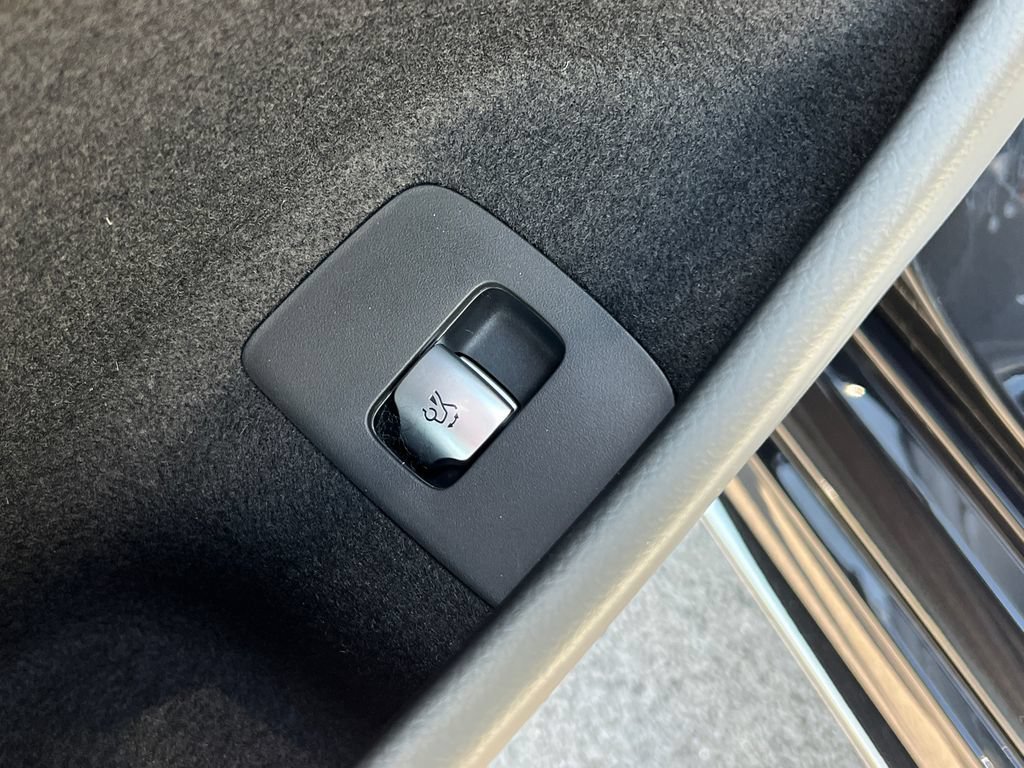 New 2027 Obsidian Black Metallic Mercedes-Benz E 450 image 48