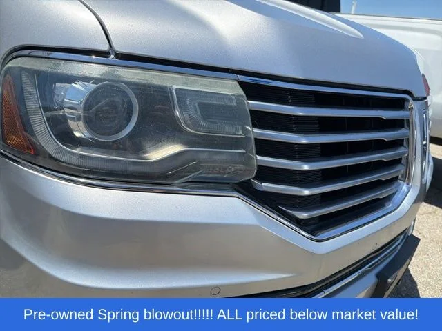 Used 2016 Silver Lincoln Select image 17