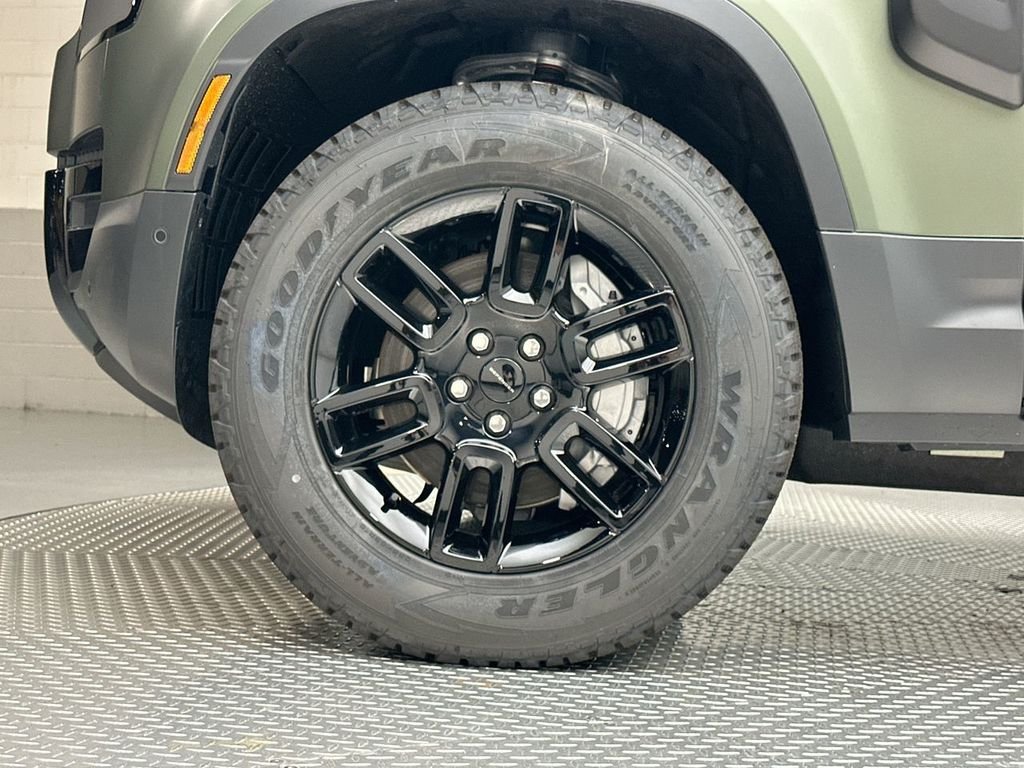 New 2026 Woolstone Green Land Rover S image 5