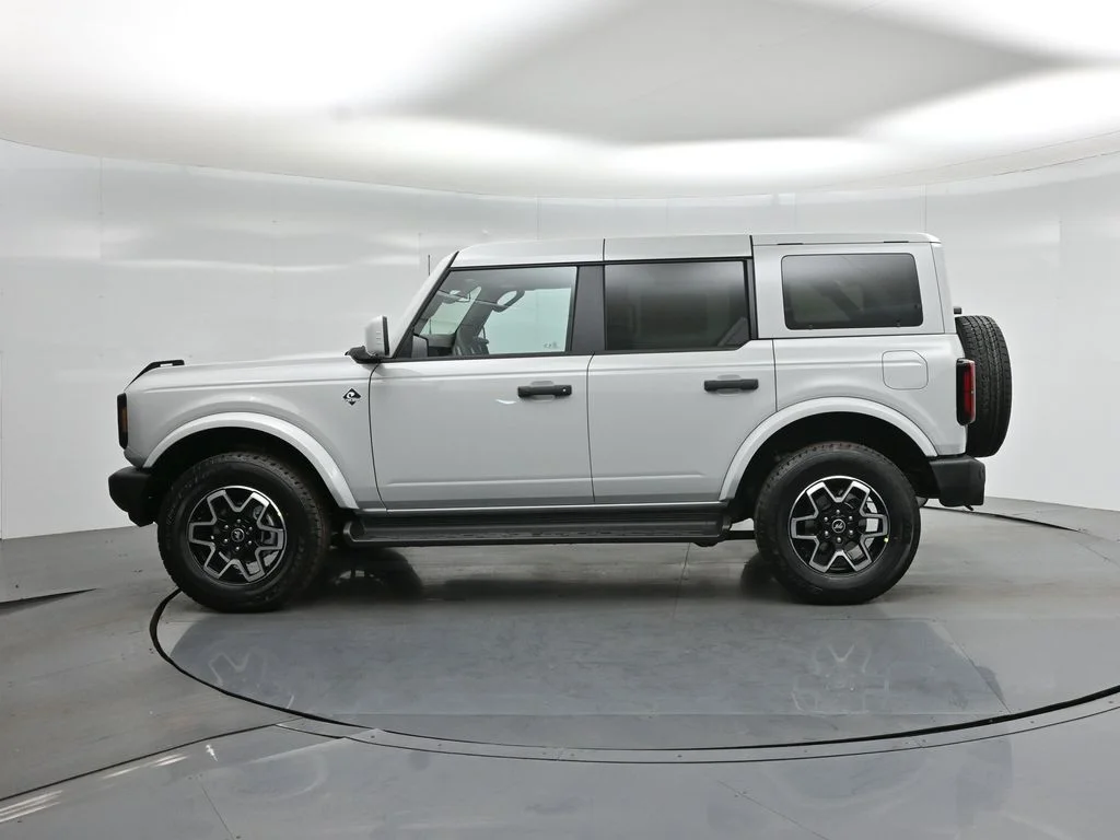New 2026 Avalanche Gray Ford Outer Banks image 28
