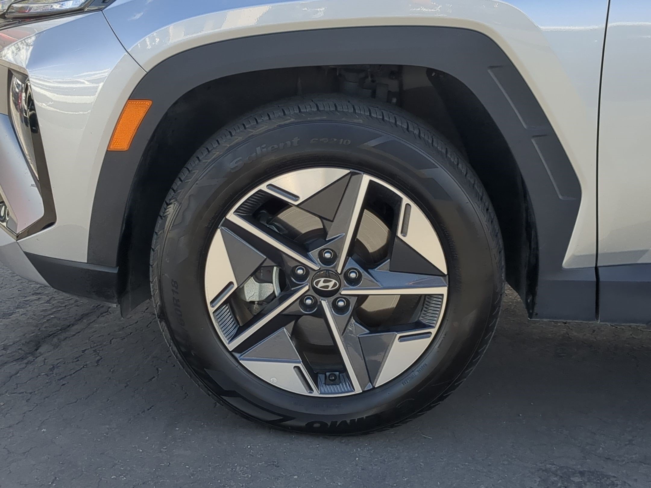 2025 Hyundai Tucson SEL - Photo 11