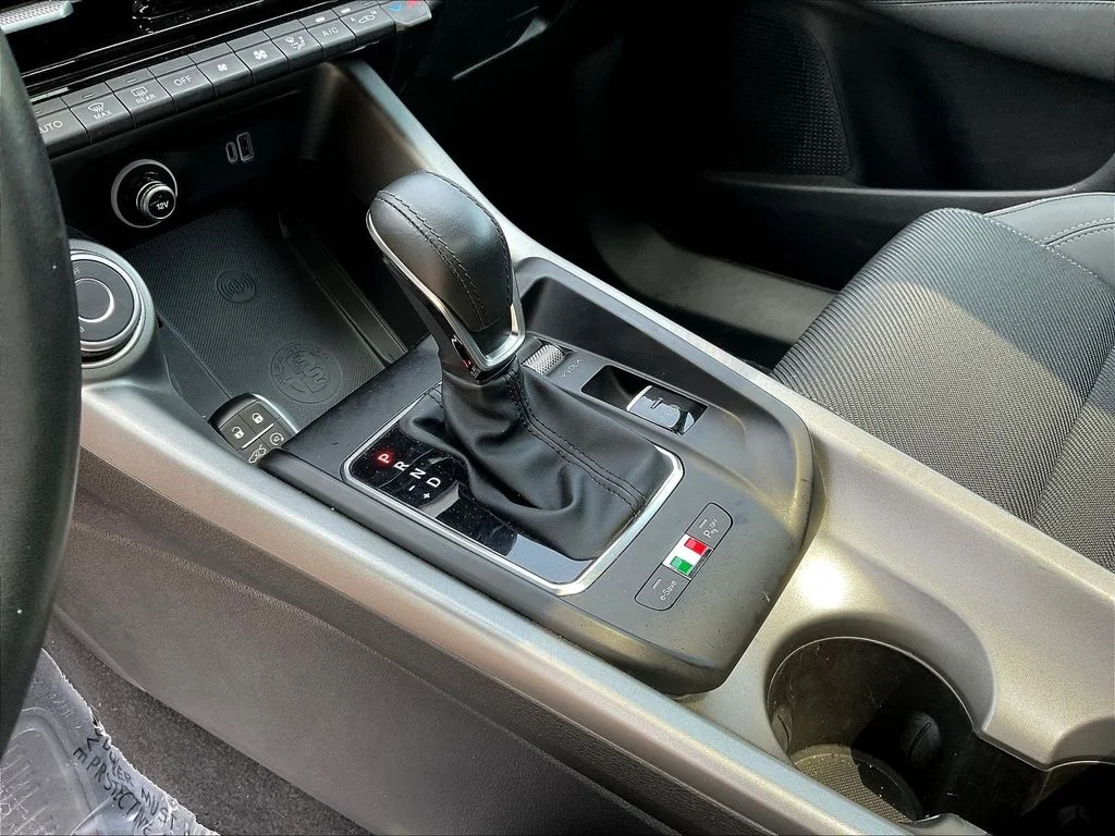 Used 2024 Alfa Black Alfa Romeo Ti image 18