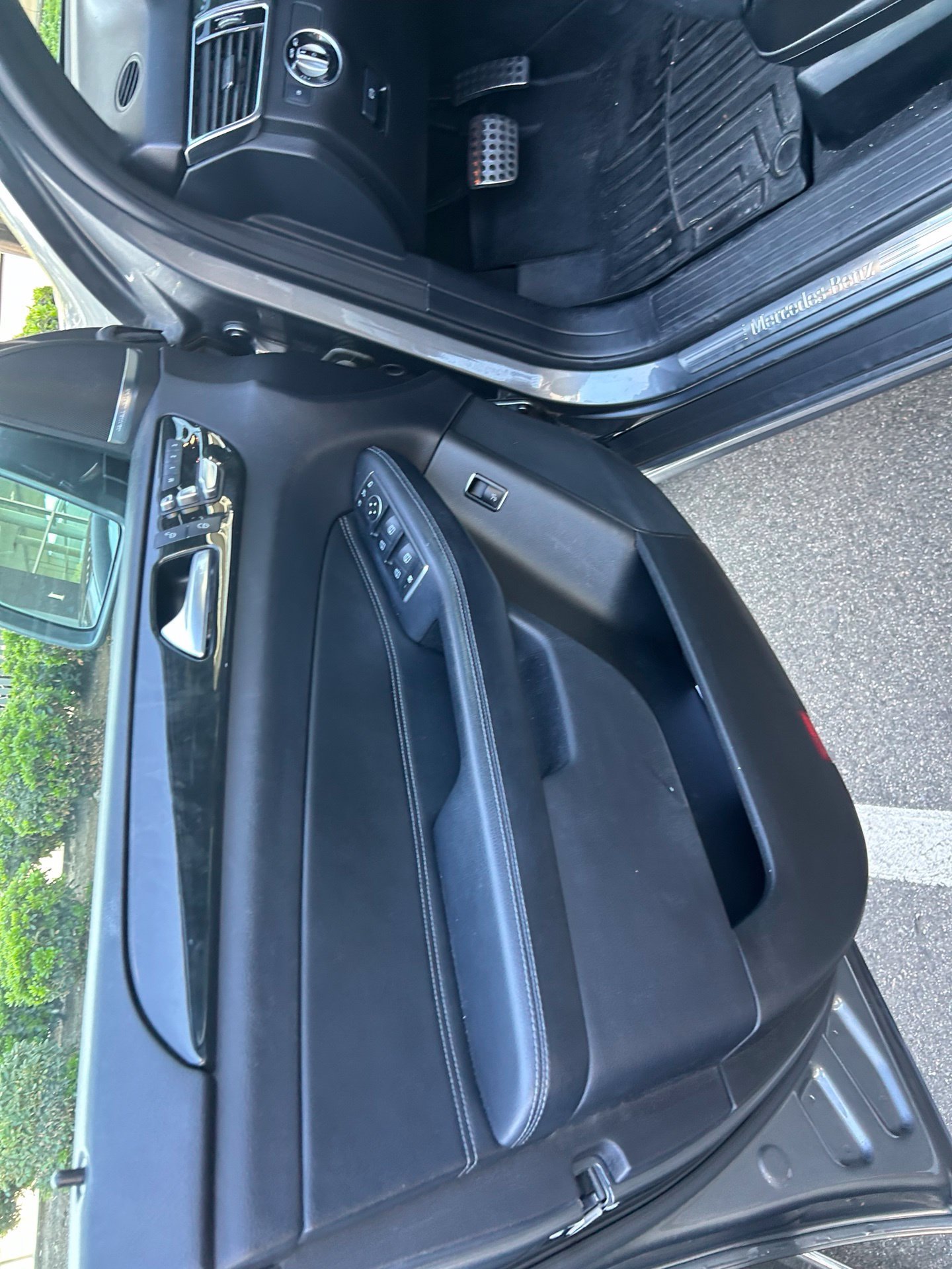 Used 2019 Gray Mercedes-Benz GLE 400 image 10
