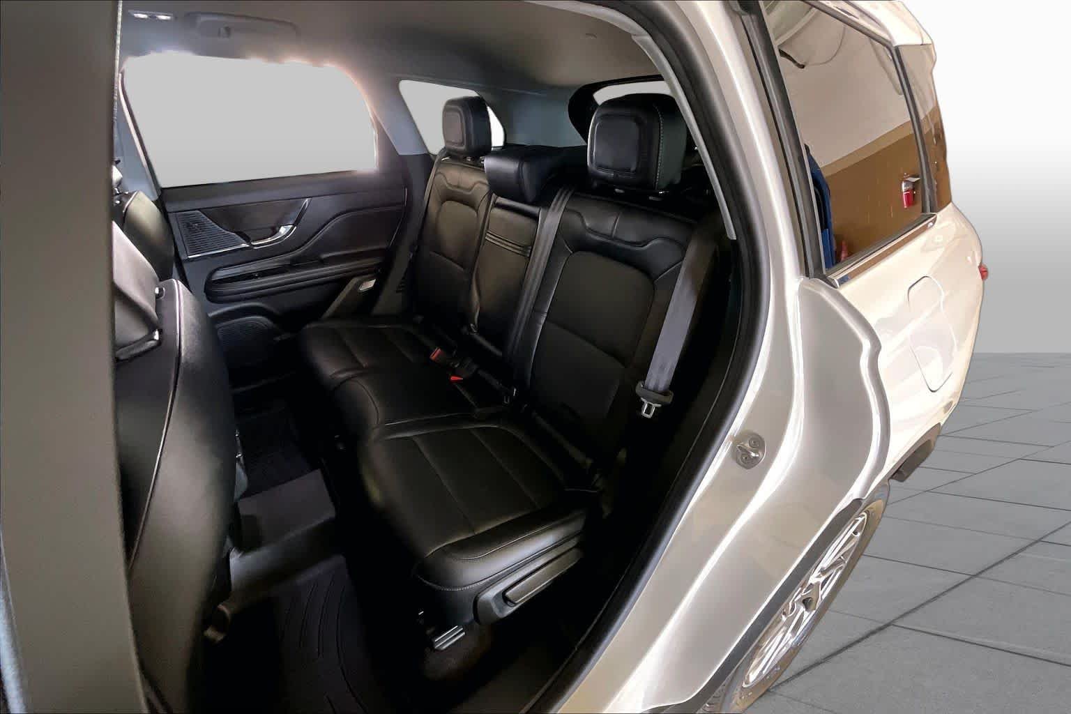 Used 2022 Ceramic Pearl Metallic Tri-Coat Lincoln Standard image 18