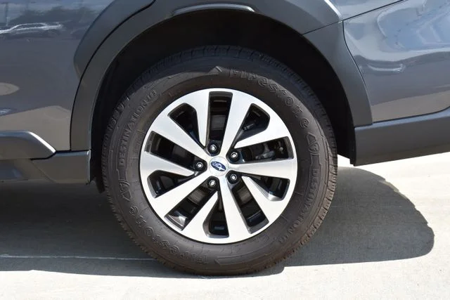 Used 2025 Gray Subaru Premium image 8