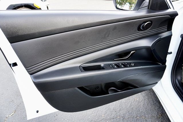 Used 2026 White Hyundai SEL Sport image 20