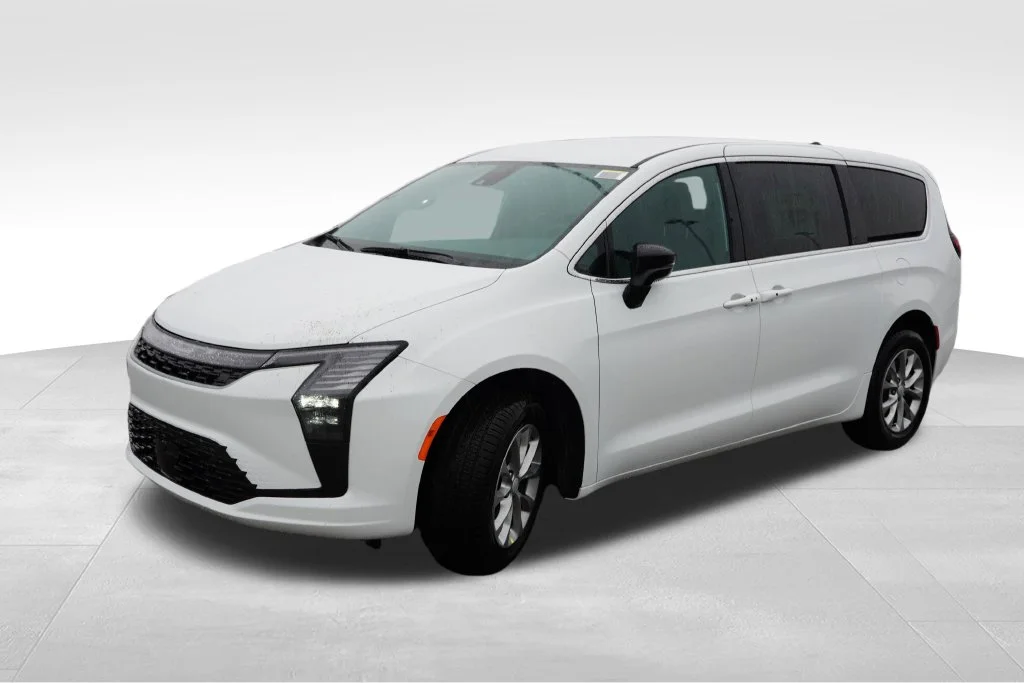 New 2027 Bright White Clear-Coat Paint Chrysler Select image 7