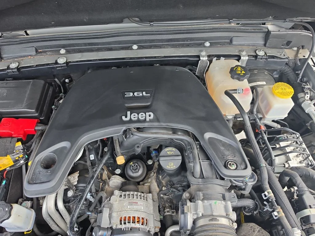Used 2021 Gray Jeep Mojave image 23