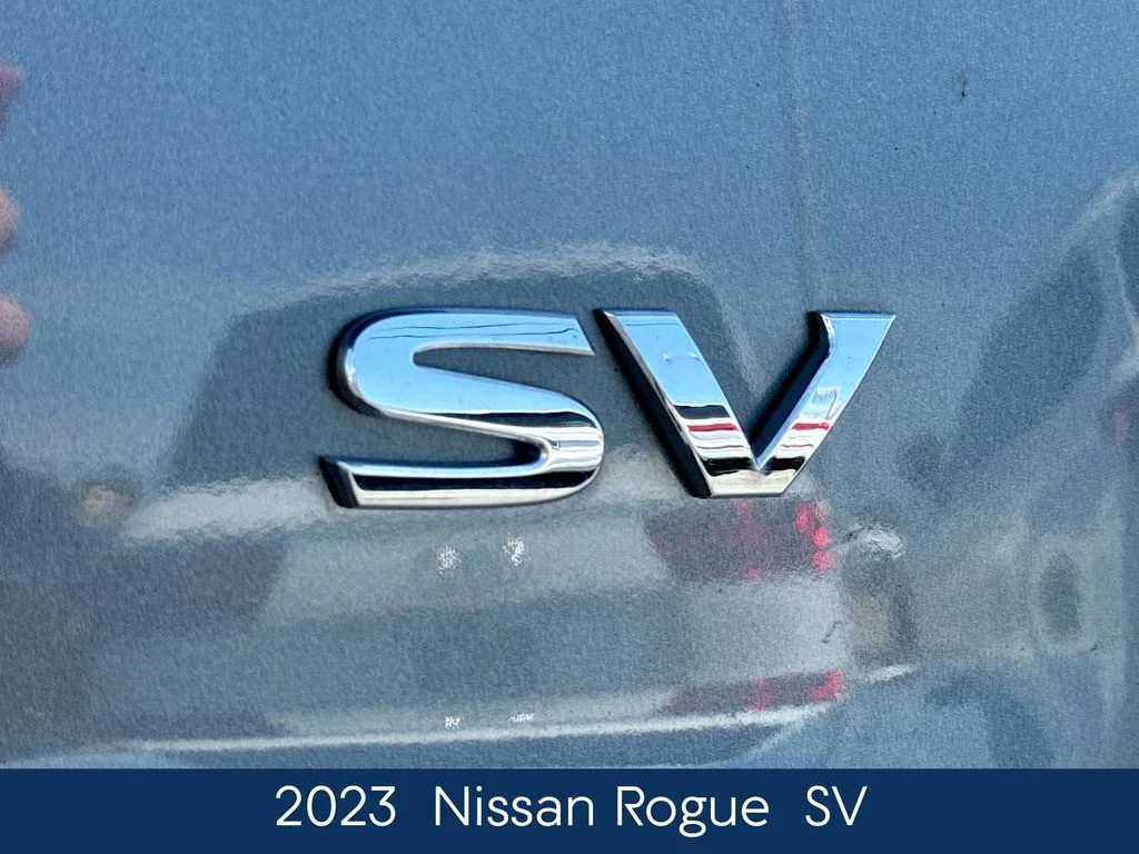 Used 2023 Gray Nissan SV image 10