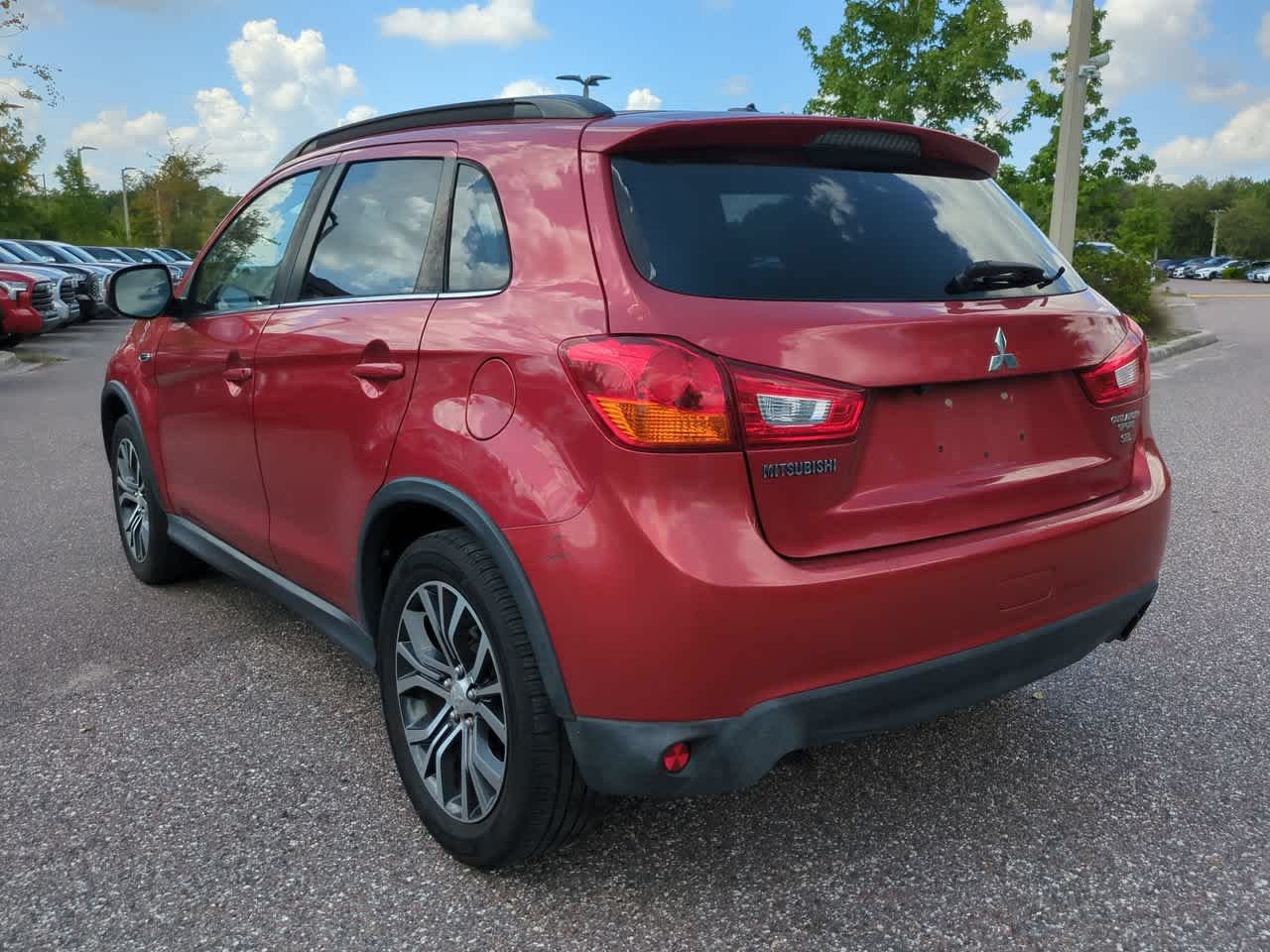 Used 2016 Rally Red Metallic Mitsubishi 2.4 SEL image 4
