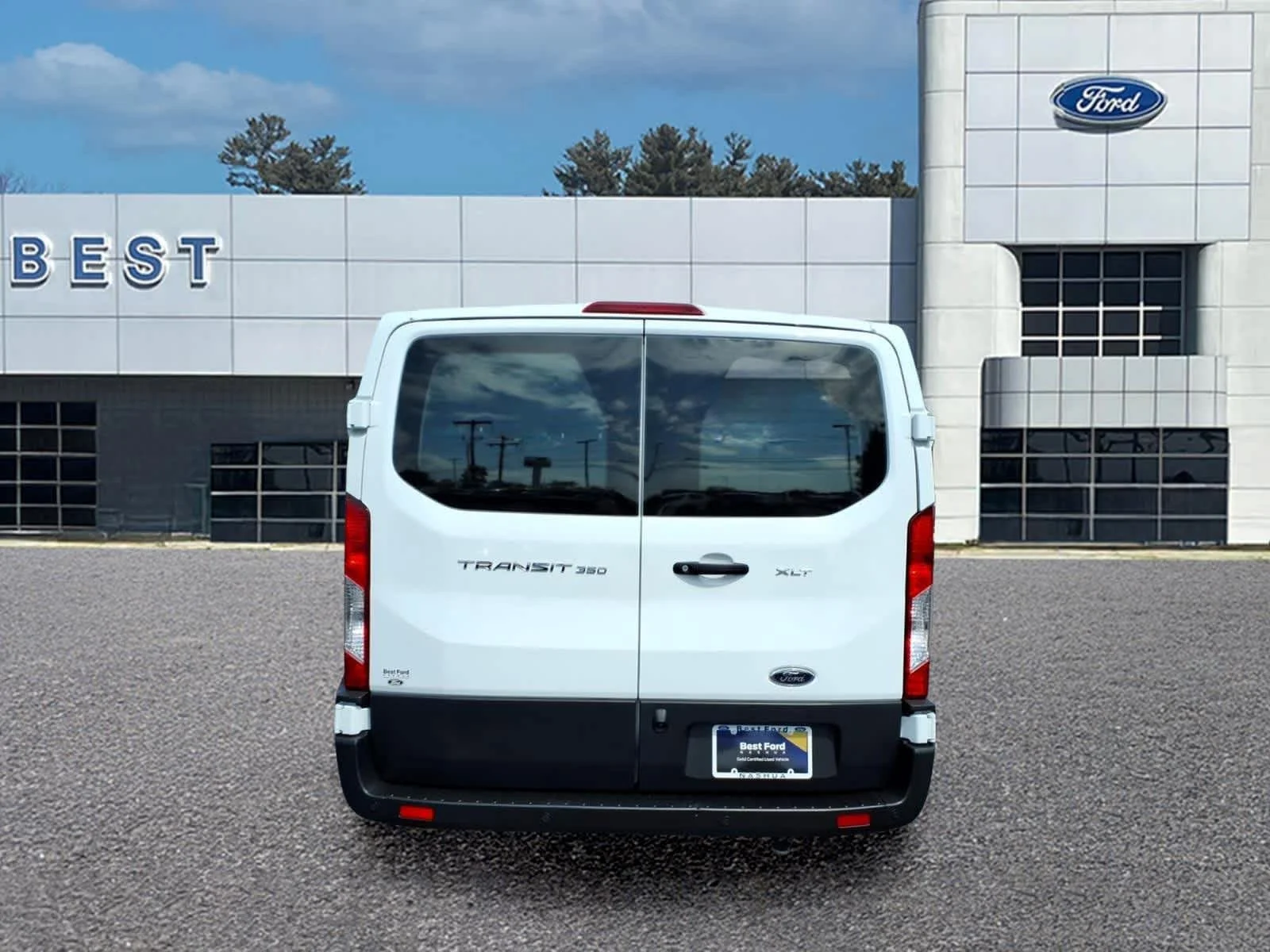 Used 2025 Oxford White Ford XLT image 5