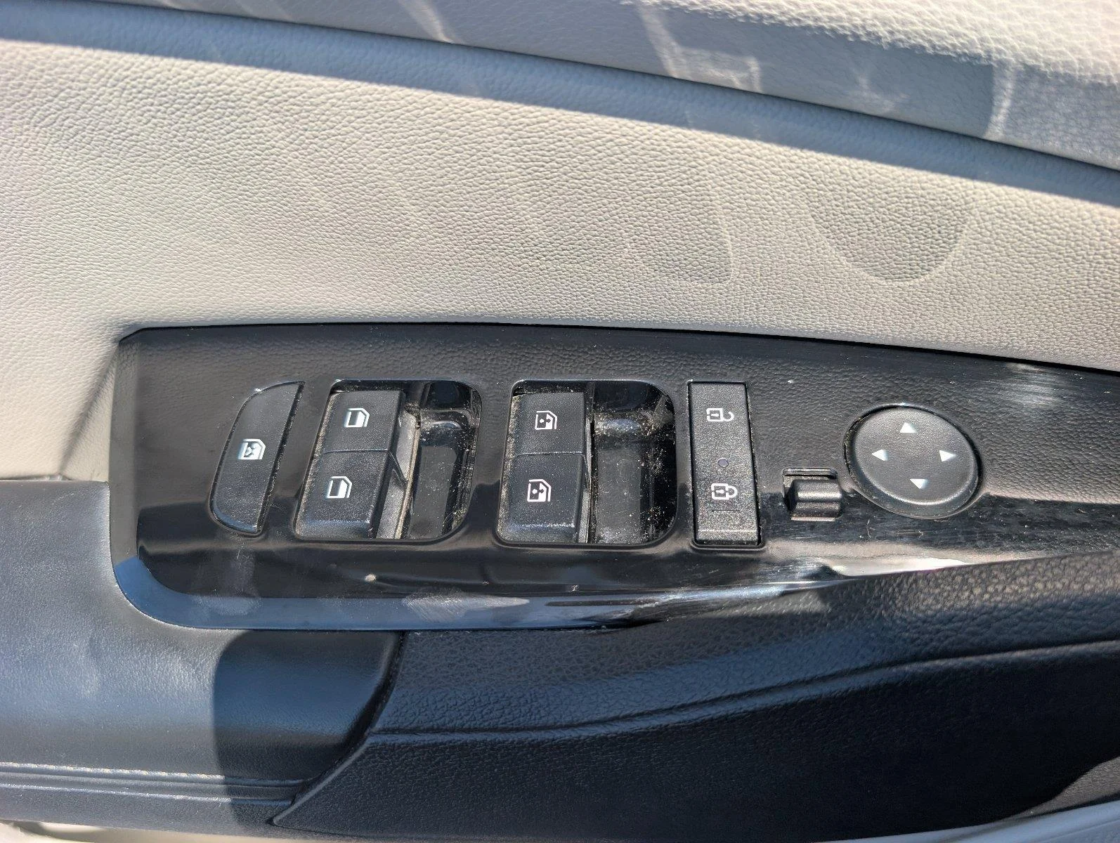 Used 2023 Ebony Black Kia EX image 32