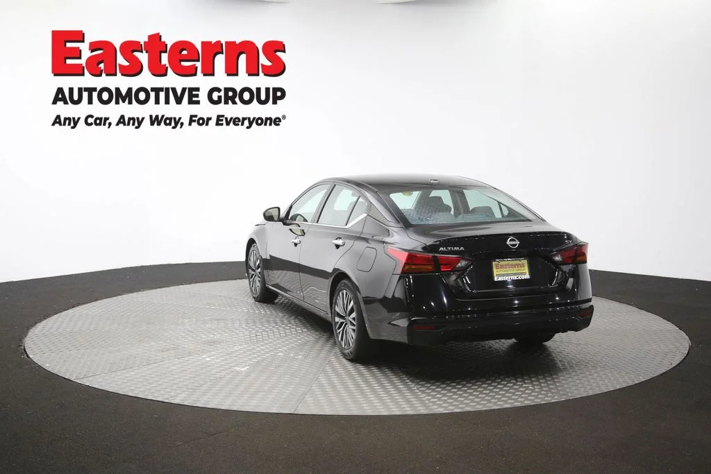 Used 2024 Black Nissan 2.5 SV image 65