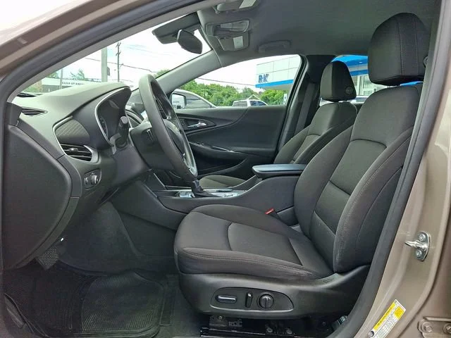 Used 2023 Mineral Gray Metallic Chevrolet LT image 14