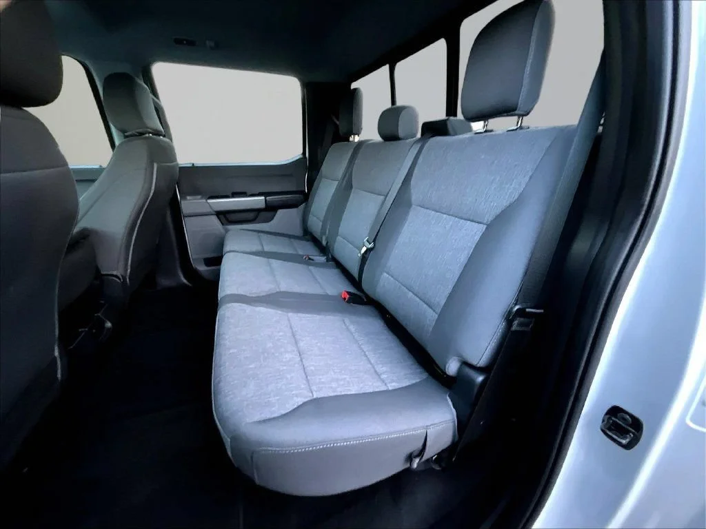 Used 2024 Oxford White Ford XL image 25