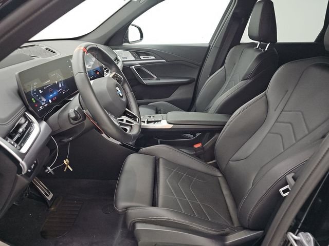 Used 2025 Black Sapphire Metallic BMW M35i image 2