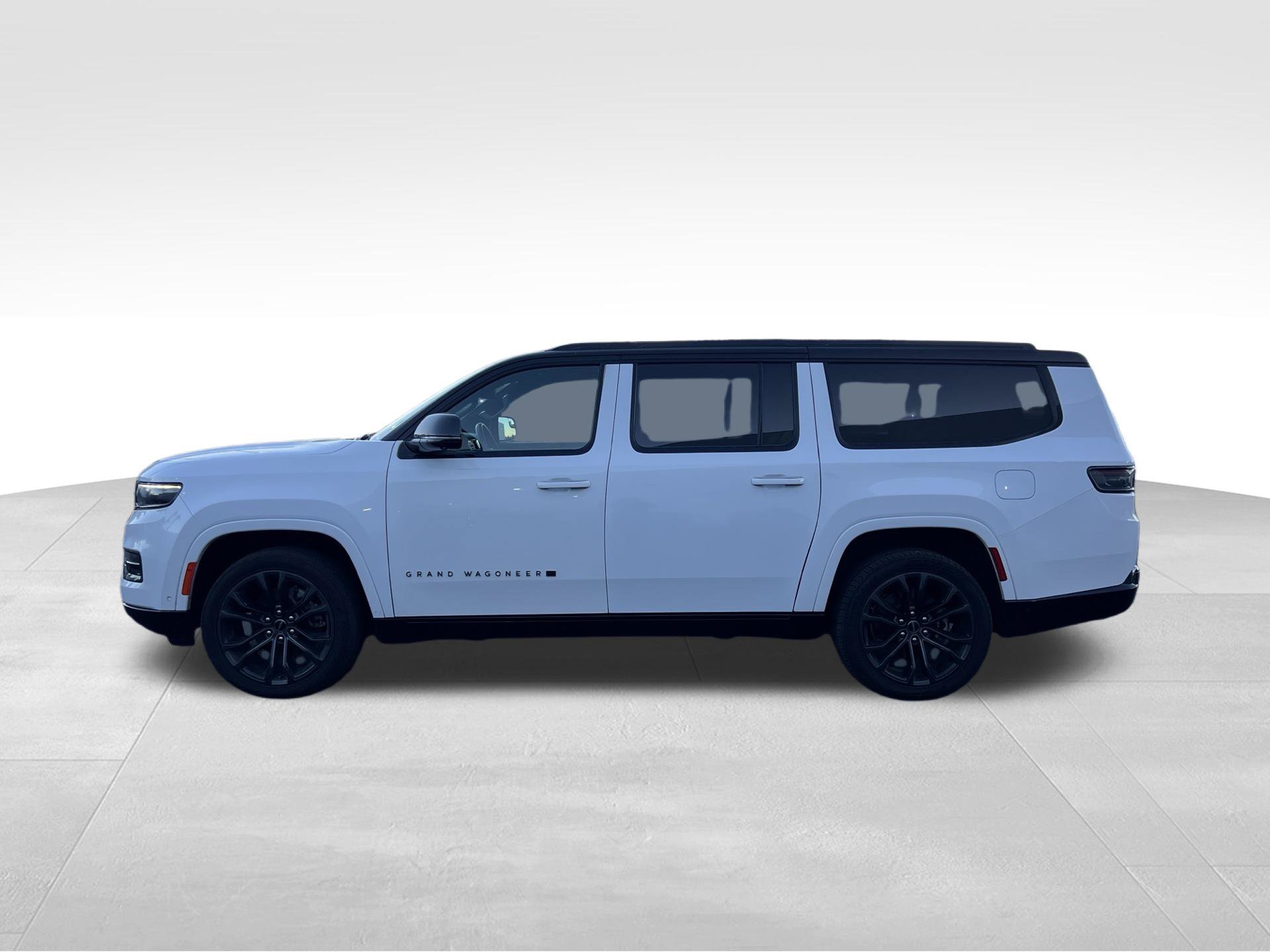 Used 2024 White Jeep Series II image 8