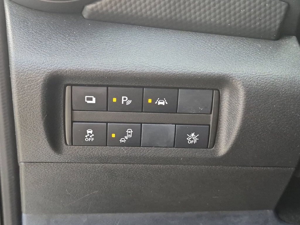 Used 2021 Gray Nissan S image 19