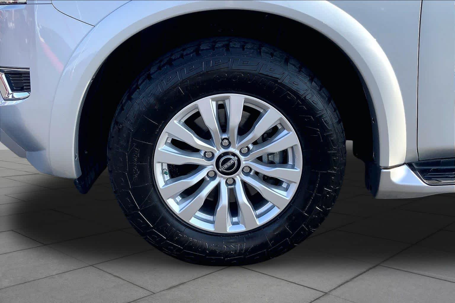 Used 2022 Brilliant Silver Metallic Nissan SV image 21