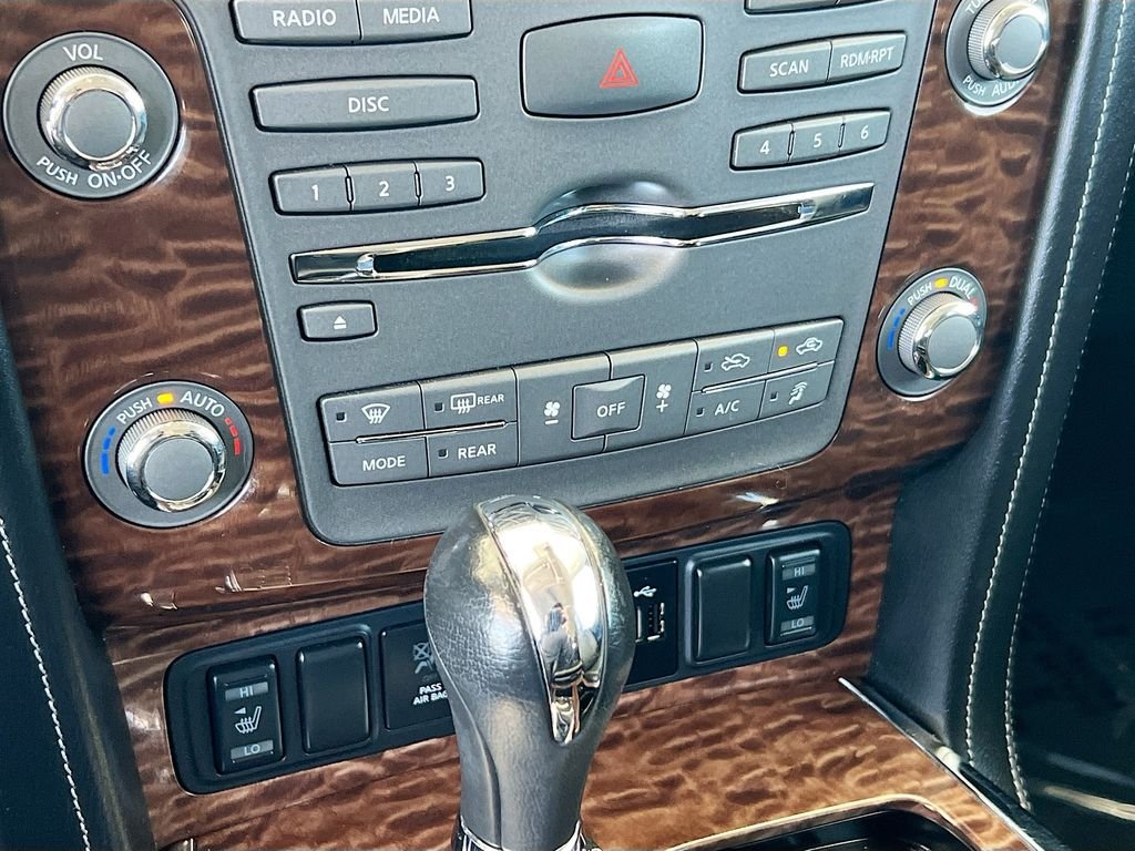 Used 2019 Super Black Nissan SL image 16