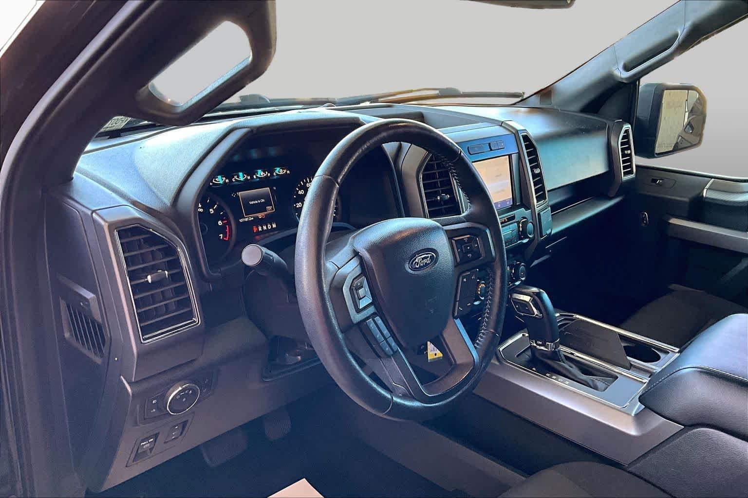 Used 2019 Agate Black Ford XLT image 18