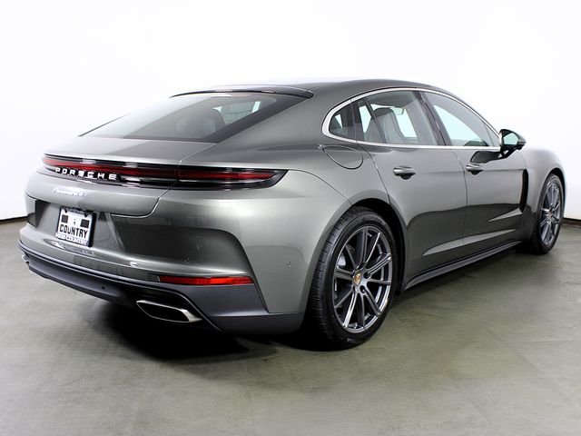 New 2026 Aventurine Green Metallic Porsche 4 image 7