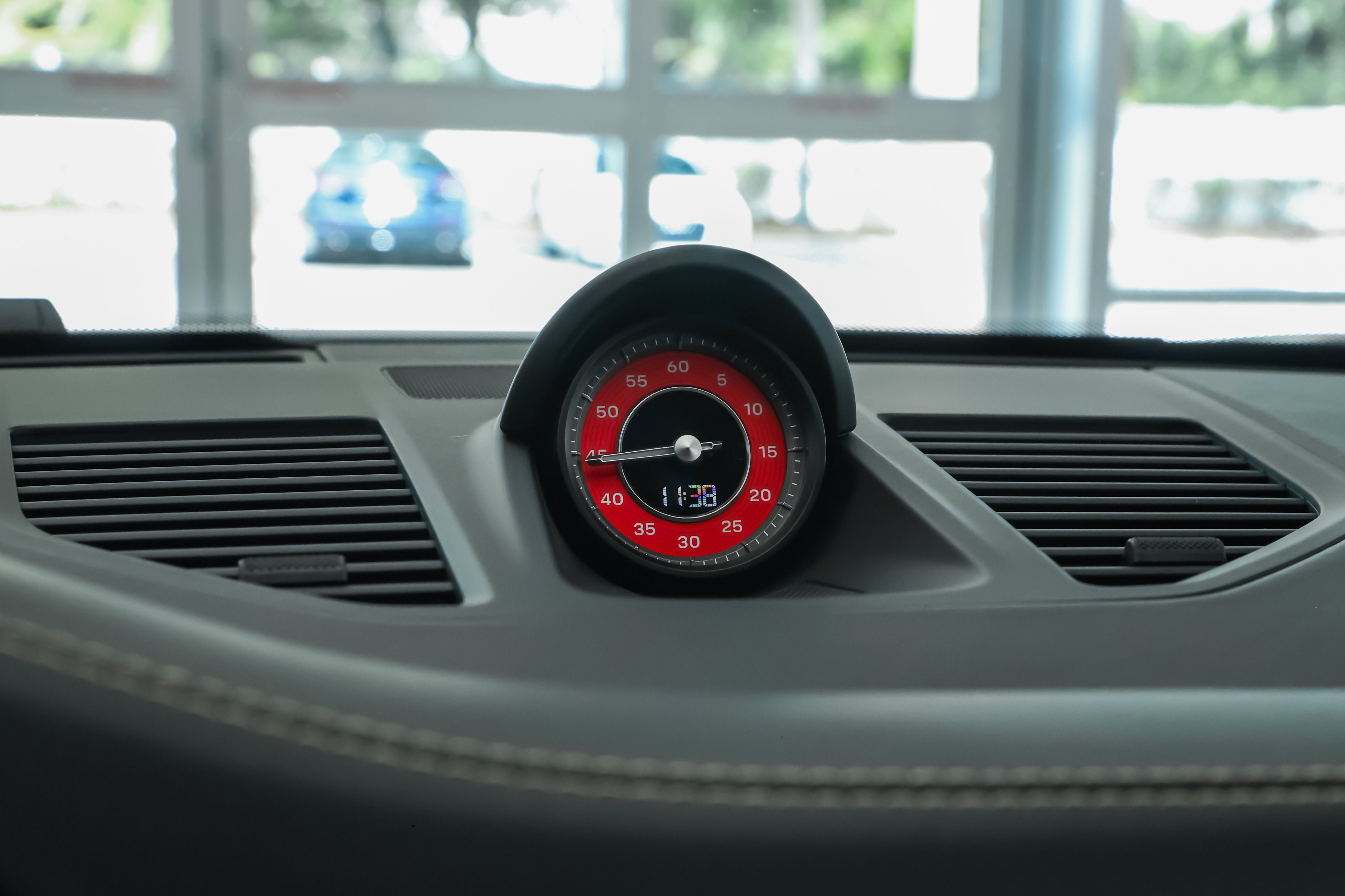 2025 Porsche 911 Turbo - Photo 37