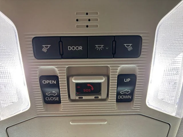 Used 2024 Silver Toyota XLE image 22