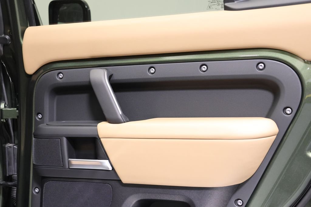 2026 Land Rover Defender S - Photo 42