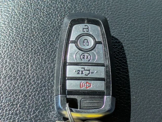 Certified Used 2022 Gray Metallic Ford Lariat image 29