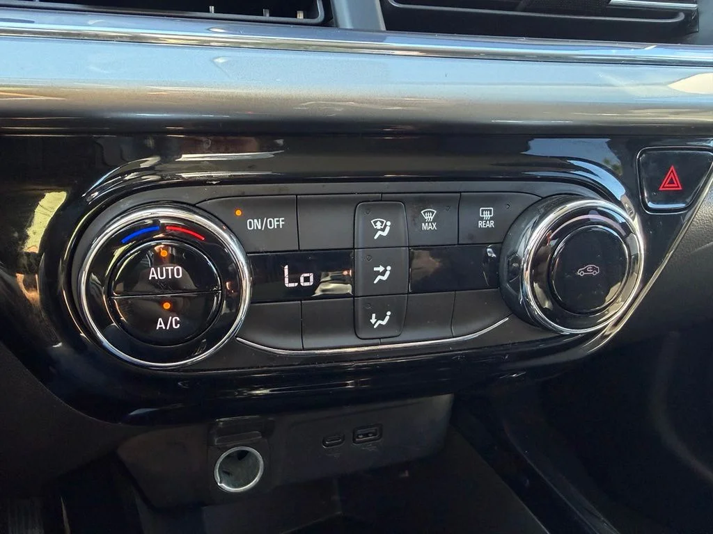 Used 2025 Gray Chevrolet LT image 3