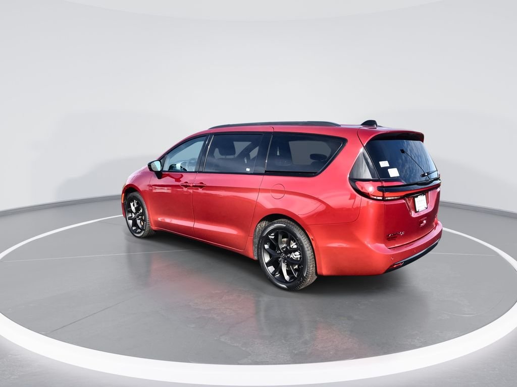 2026 Chrysler Pacifica Limited - Photo 6